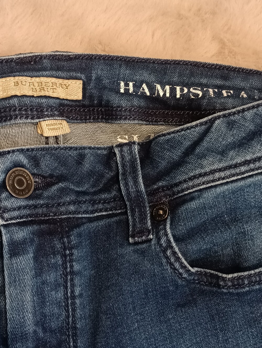 Burberry Brit Hampstead Slim Jeans Blue Medium Wash Denim Size 31x34 Men's - Picture 3 of 12
